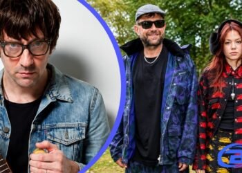 Pepper Bäk Troy Coxon